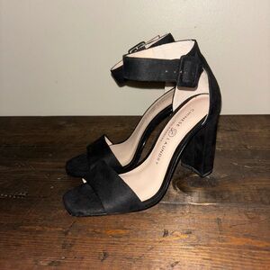 Chinese Laundry Black Ankle Strap Block Heel Sandals size 6